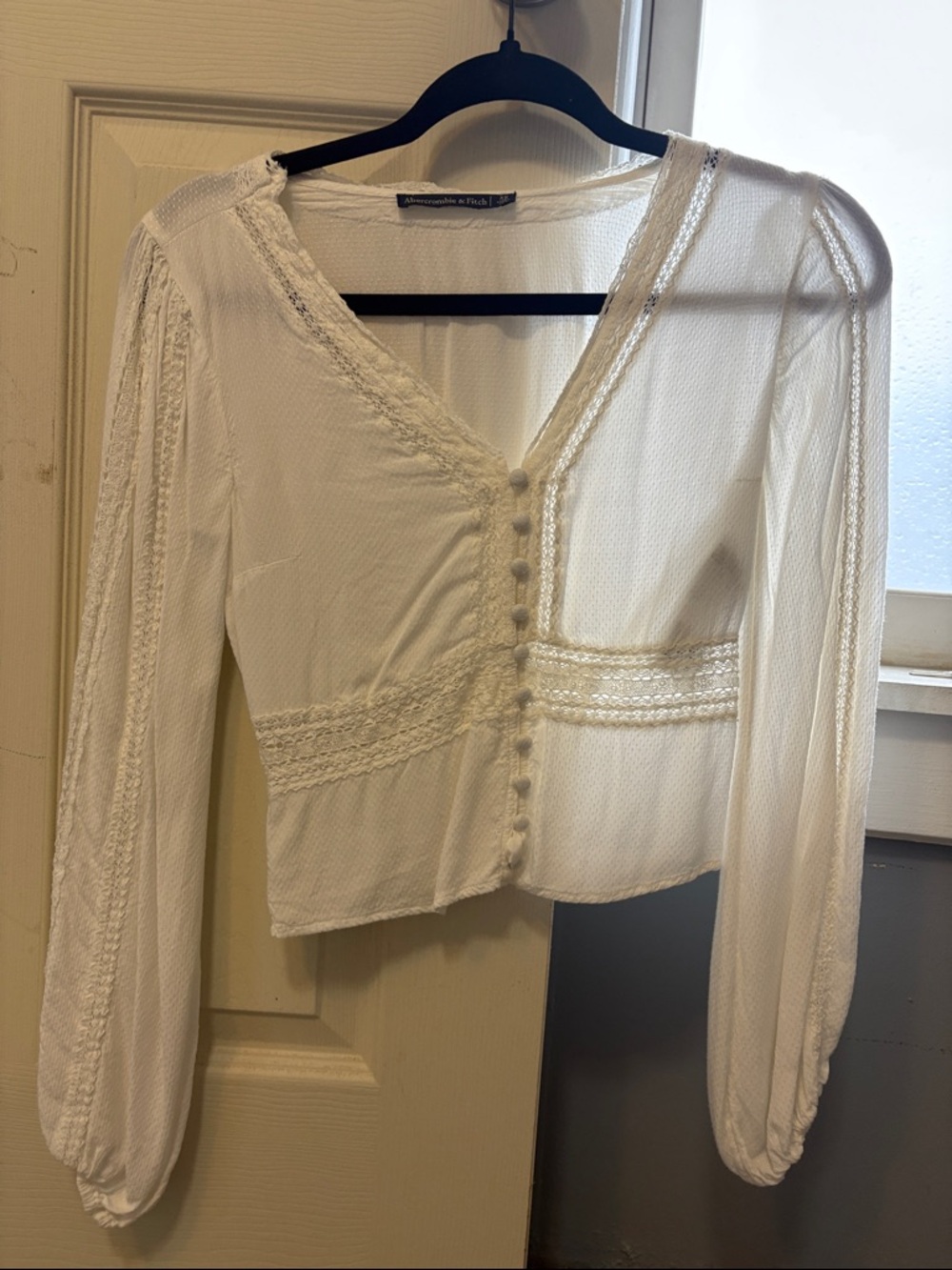 Abercrombie & Fitch White Lace-Trim Button Front Blouse